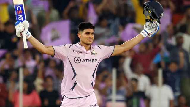 List Of Players Who Scored The First Century For Ipl Franchise Shubman Gill Joins Special Club